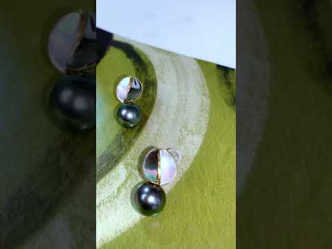 Boucles d'oreilles en or 18 carats avec perles de Tahiti KE00111