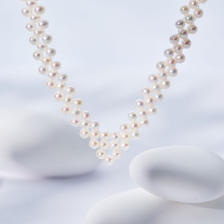 Collar elegante de perlas de agua dulce WN00839