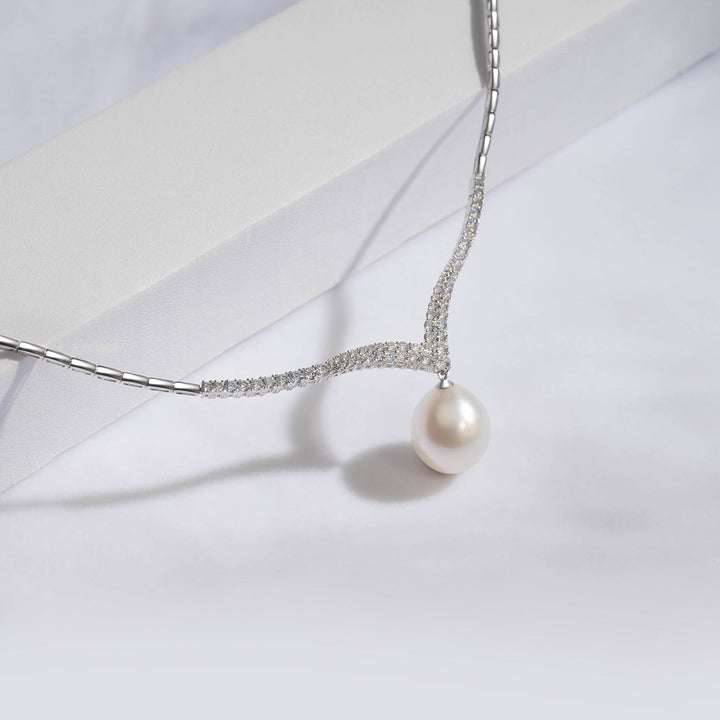 18K Solid Gold White South Sea Pearl Necklace KN00092 - PEARLY LUSTRE