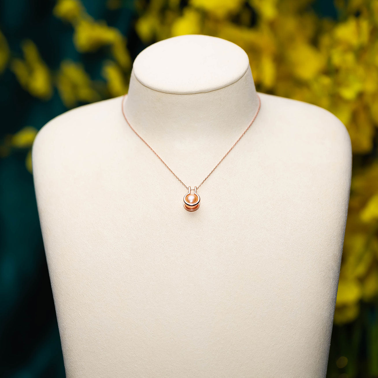 New Yorker Freshwater Pearl Necklace WN00329 - PEARLY LUSTRE