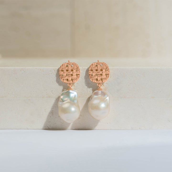 Elegant Baroque Pearl Earrings WE00431 - PEARLY LUSTRE