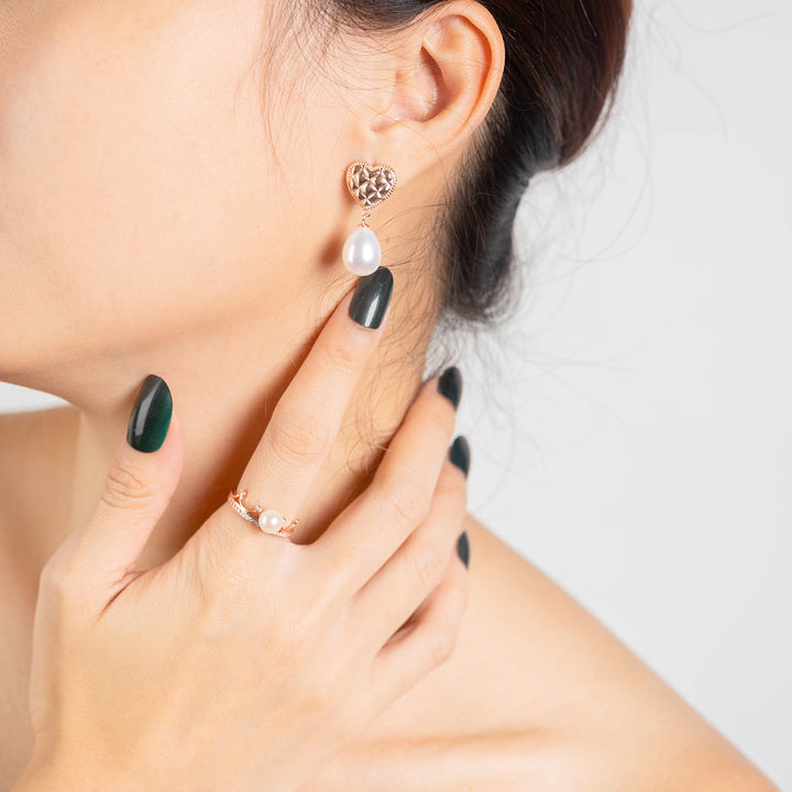 New Yorker Freshwater Pearl Earrings WE00489 - PEARLY LUSTRE