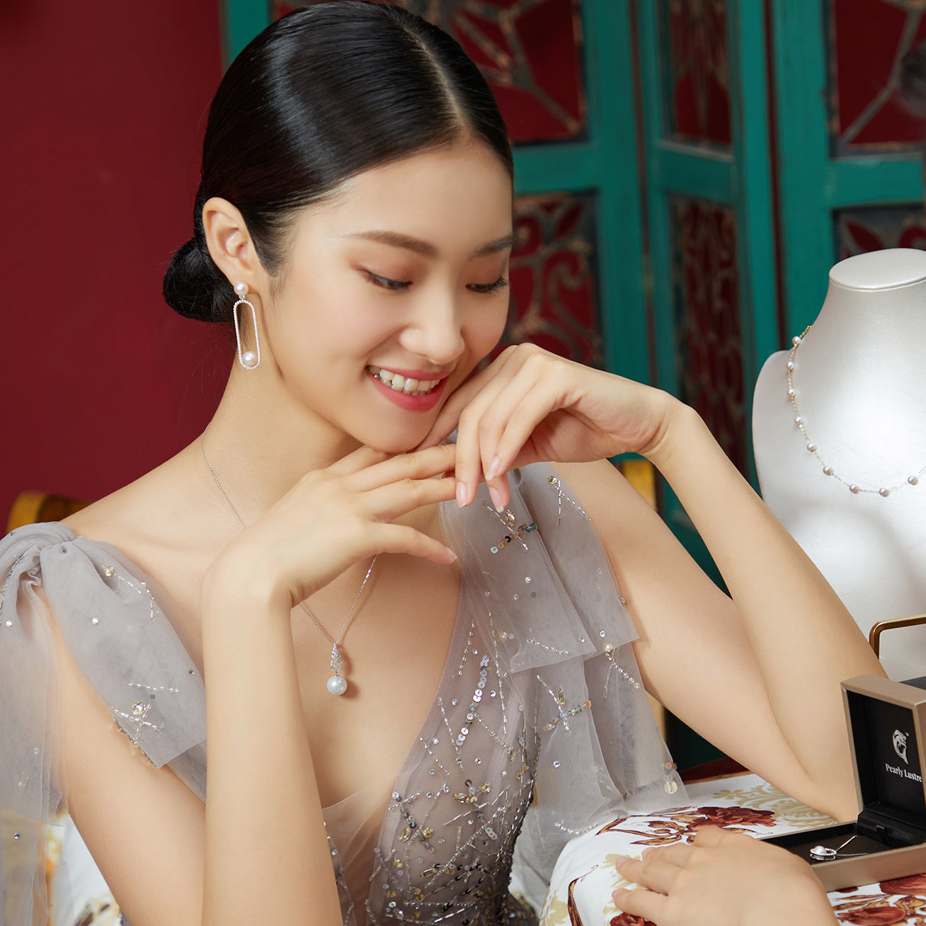 Elegant 18K Solid Gold Freshwater Pearl Earrings KE00008 - PEARLY LUSTRE