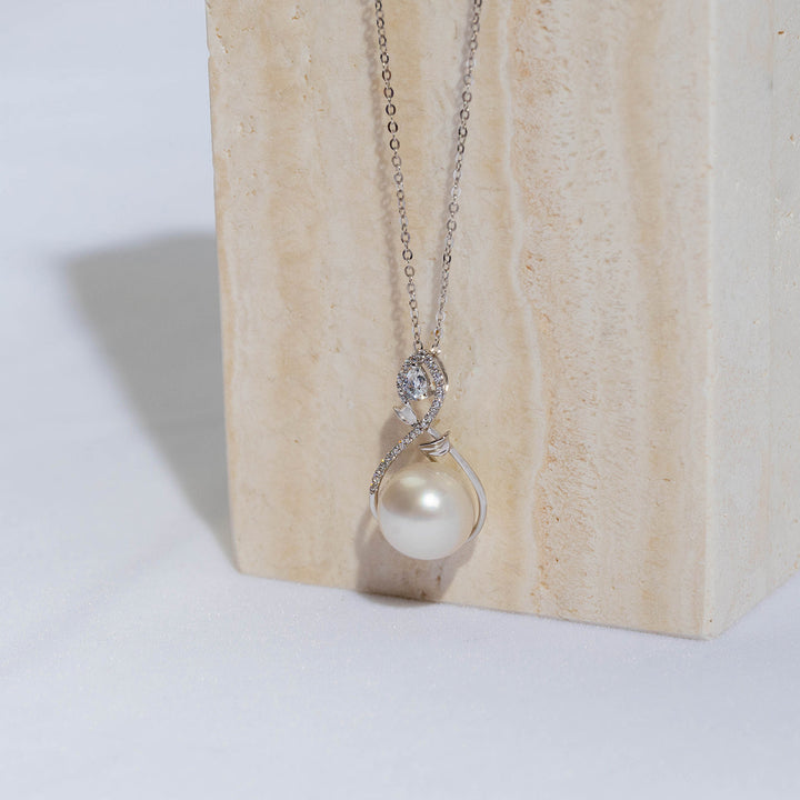 18K Solid Gold Australian White South Sea Pearl Necklace KN00037 - PEARLY LUSTRE