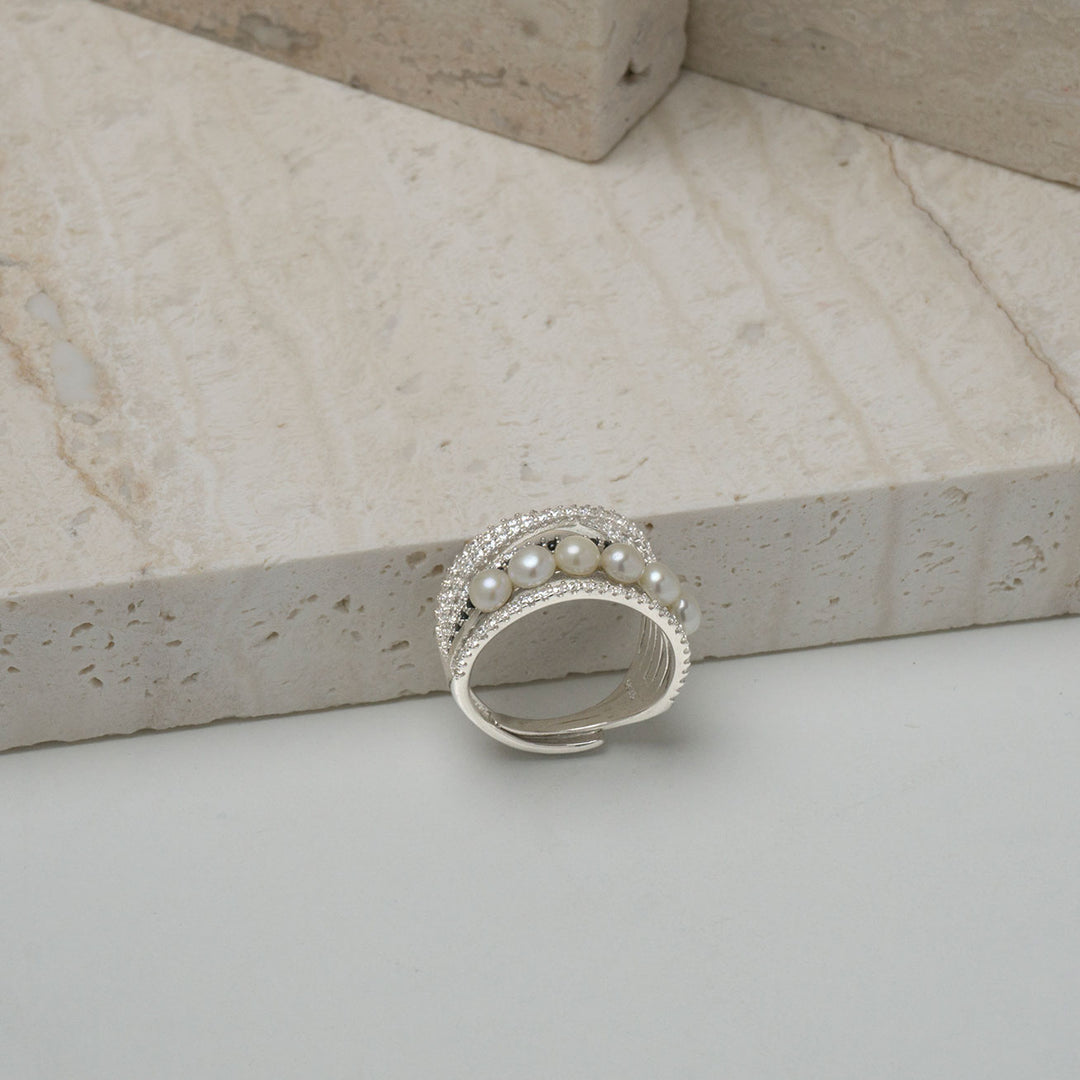 New Yorker Freshwater Pearl Ring WR00099 - PEARLY LUSTRE