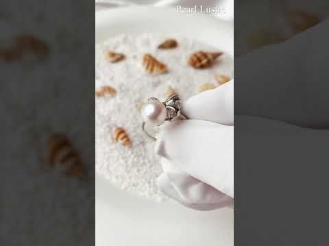 Pearly Lustre Elegant Freshwater Pearl Ring WR00008 Product Video