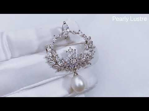 Elegante spilla con perle d'acqua dolce WC00037 | GIARDINI