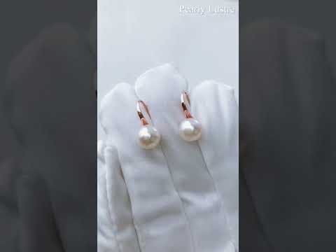 Elegante halbrunde Süßwasserperlen-Ohrringe WE00441