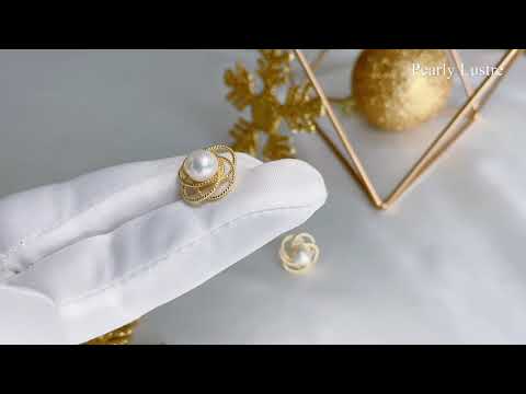 Pearly Lustre New Yorker Freshwater Pearl Earrings WE00140 Product Video