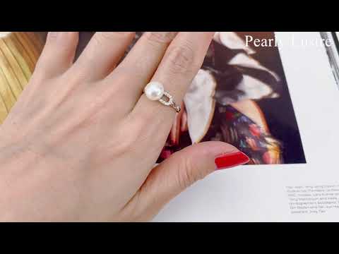 Pearly Lustre New Yorker Freshwater Pearl Ring WR00072 Product Video