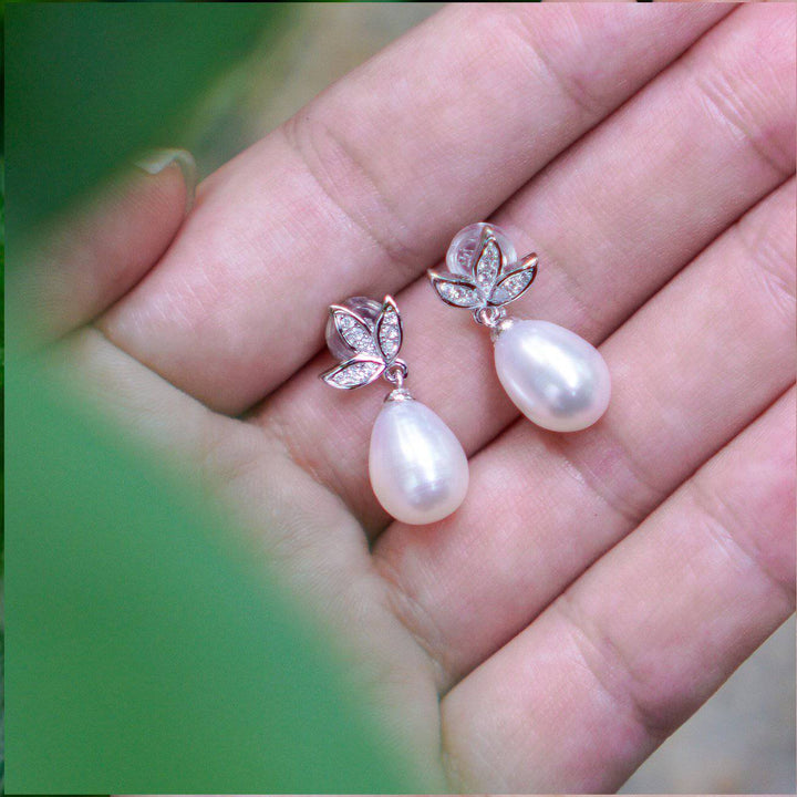 Garden City Freshwater Pearl Earrings WE00055 | Elegant Collection - PEARLY LUSTRE