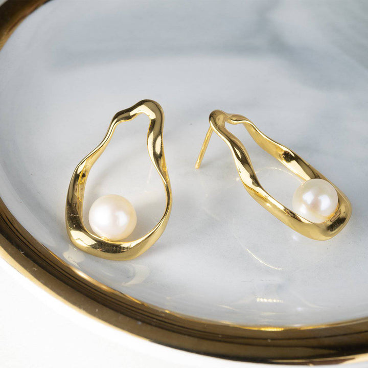 New Yorker Freshwater Pearl Earrings WE00145 - PEARLY LUSTRE