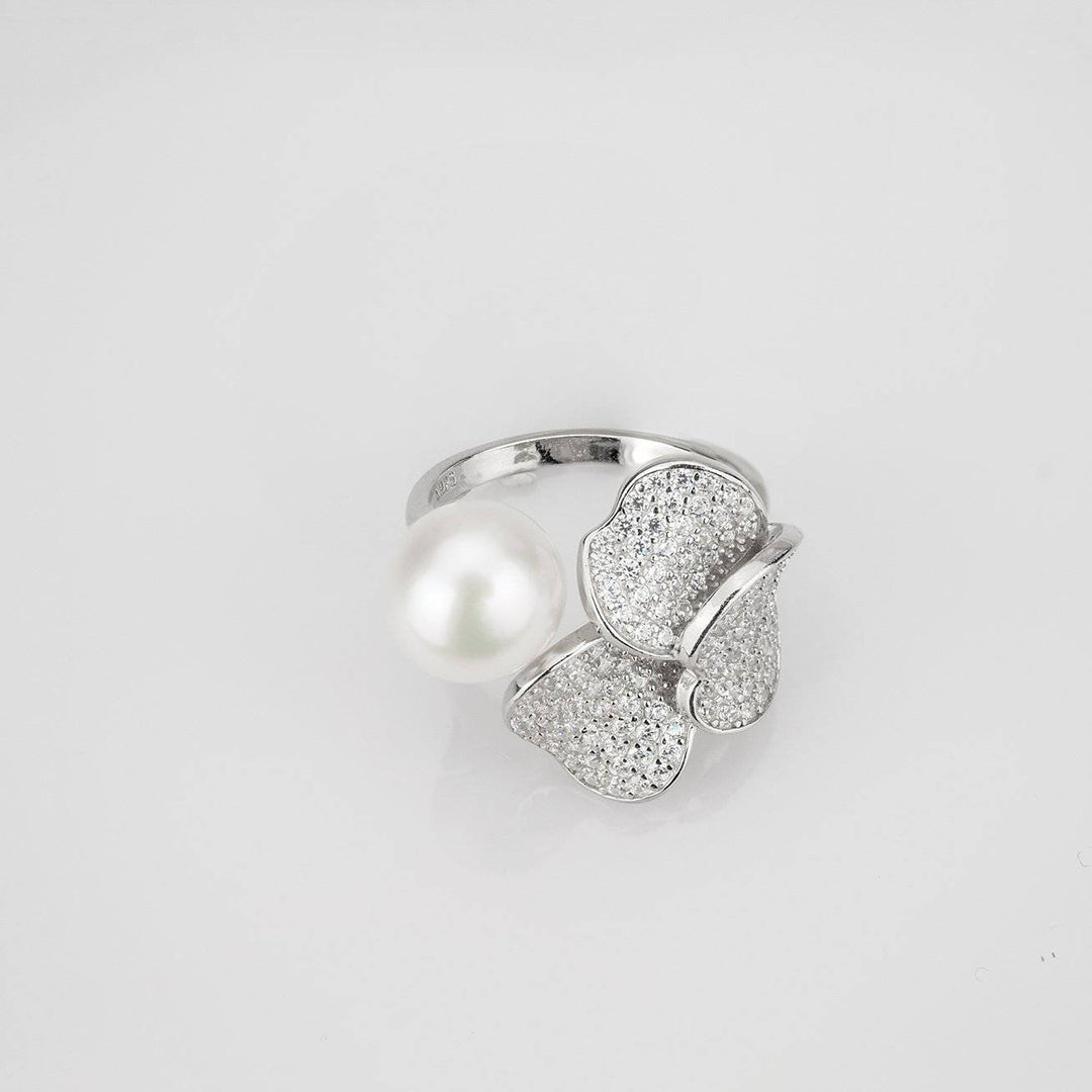 Elegant Freshwater Pearl Ring WR00036 | GARDENS - PEARLY LUSTRE