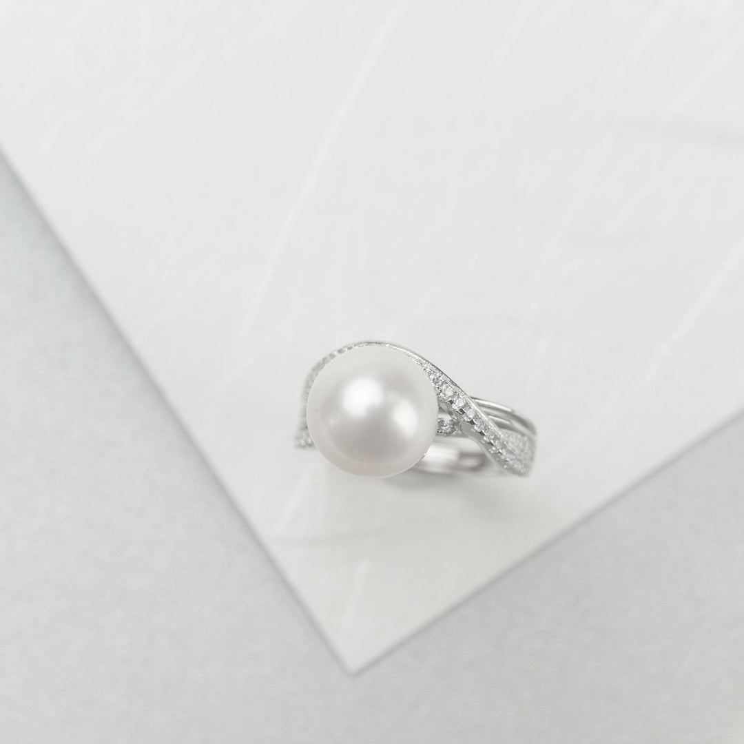 Elegant Freshwater Pearl Ring WR00070 - PEARLY LUSTRE