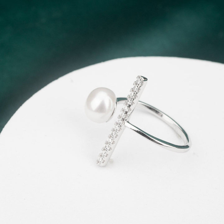 New Yorker Freshwater Pearl Ring WR00045 - PEARLY LUSTRE