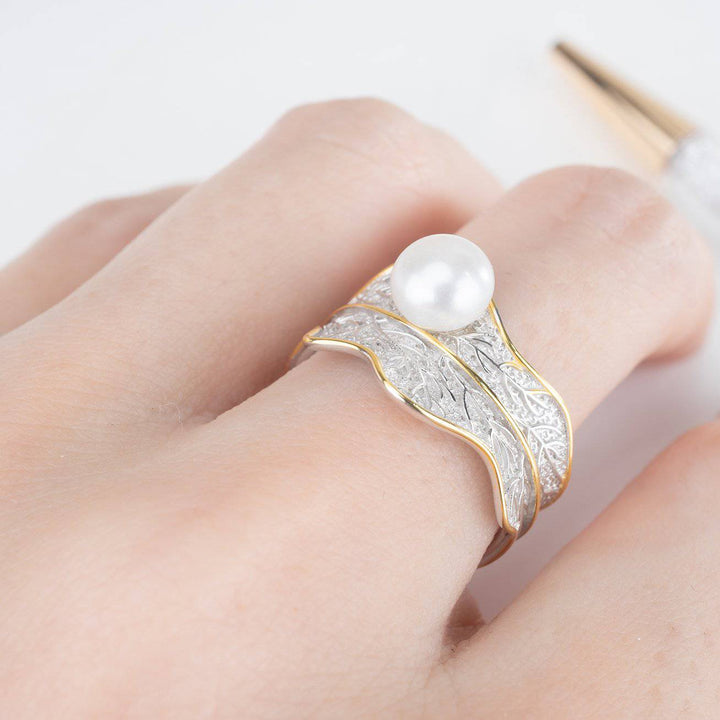 Garden City Freshwater Pearl Ring WR00068 | New Yorker Collection - PEARLY LUSTRE