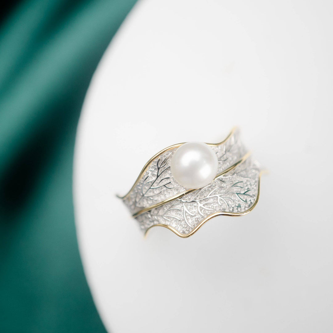 Garden City Freshwater Pearl Ring WR00068 | New Yorker Collection - PEARLY LUSTRE