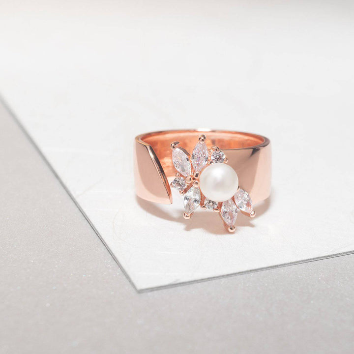 Garden City Freshwater Pearl Ring WR00079 | Elegant Collection - PEARLY LUSTRE